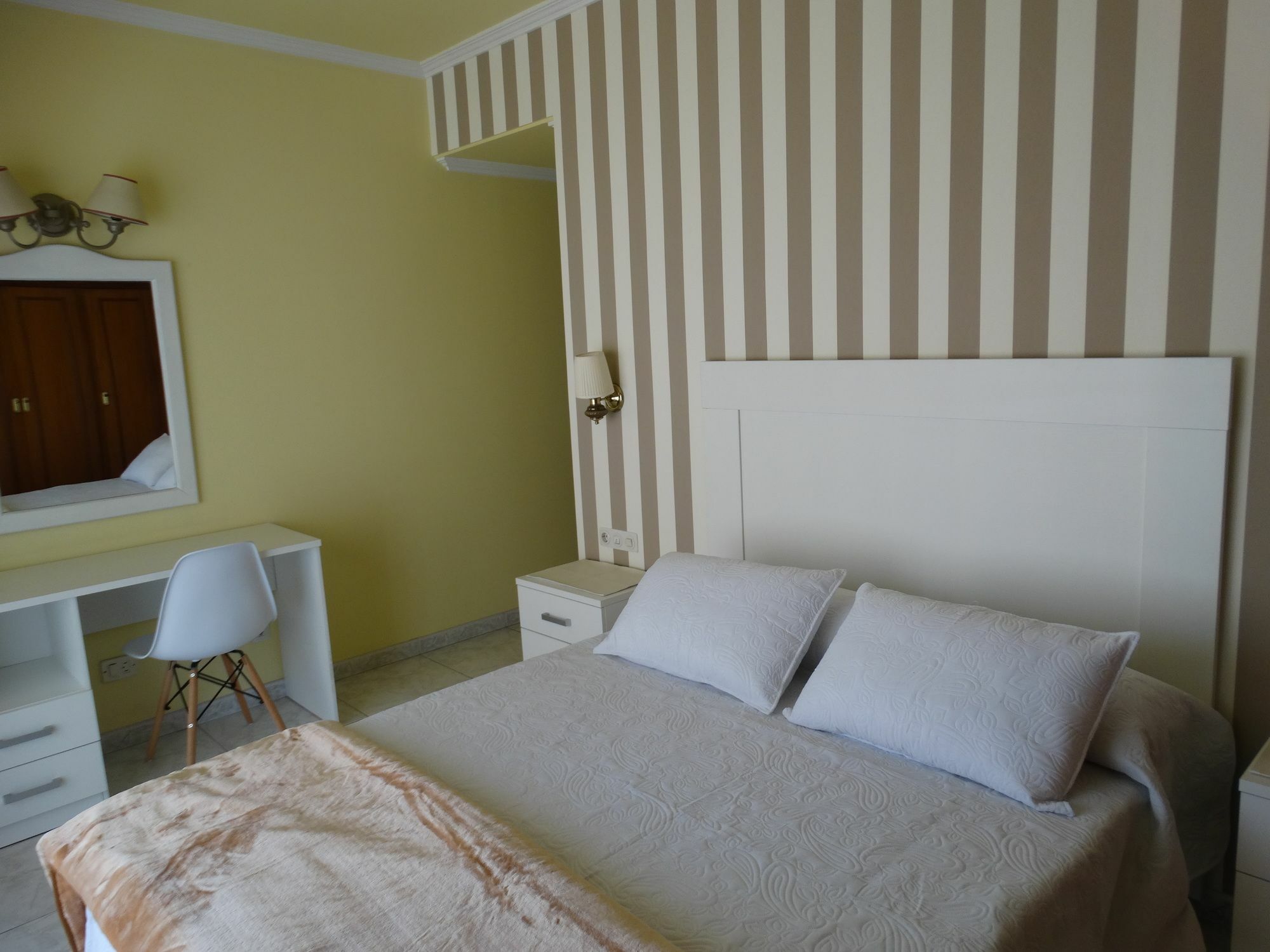 Hotel Cervantes سانكسينكسو المظهر الخارجي الصورة